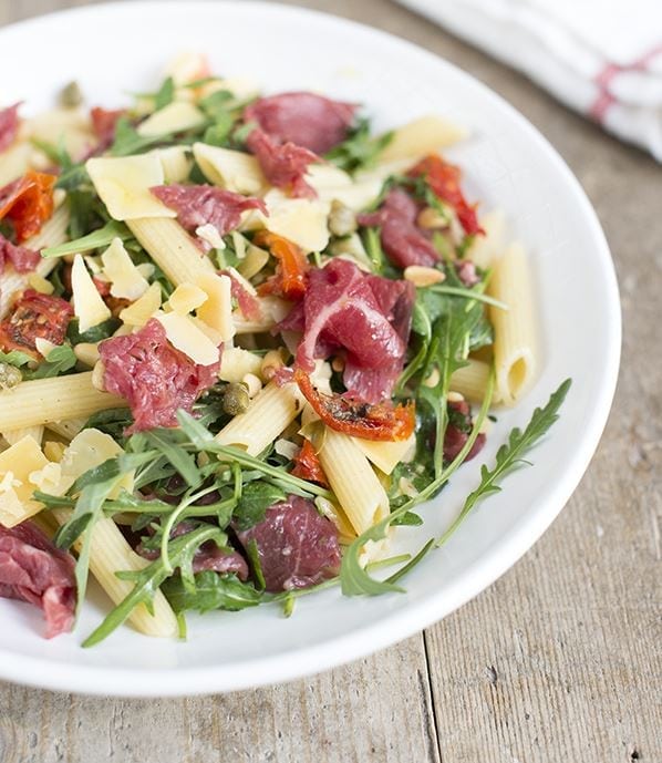 Lugarde-pastasalade-carpaccio-bbq-recept